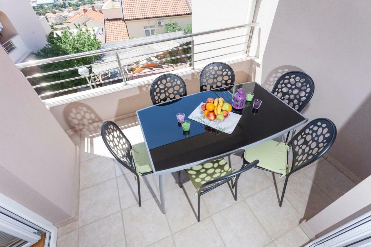 Apartments Dora Makarska Extérieur photo