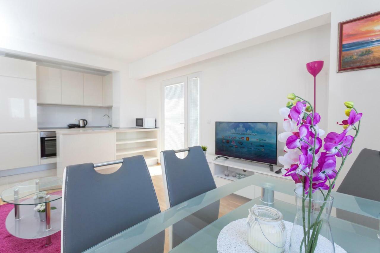 Apartments Dora Makarska Extérieur photo